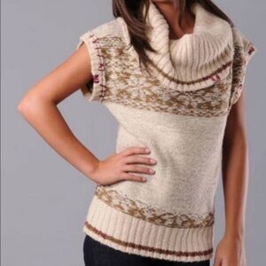 Free People Cream Snow Drift Fair Isle cowl  Neck Sleeveless Sweater Size Medium
